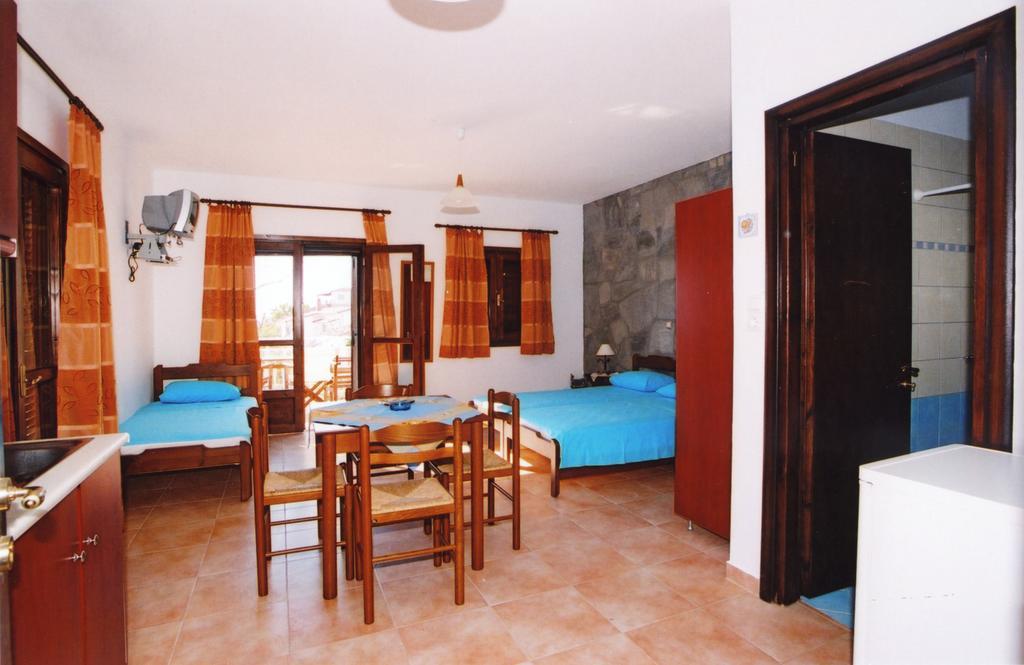 Efterpi Apartment Myrina Cameră foto